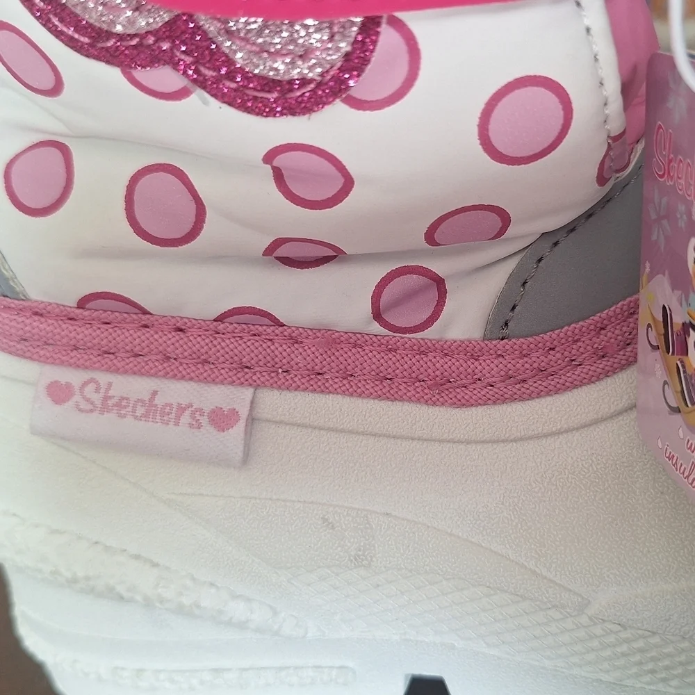 Skechers White Pink Water Resistant Insulated -30°C Girl's Boots Size 9 NWT